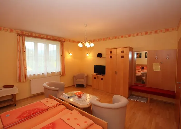 Pensión Gastehaus Weinbergblick 4*