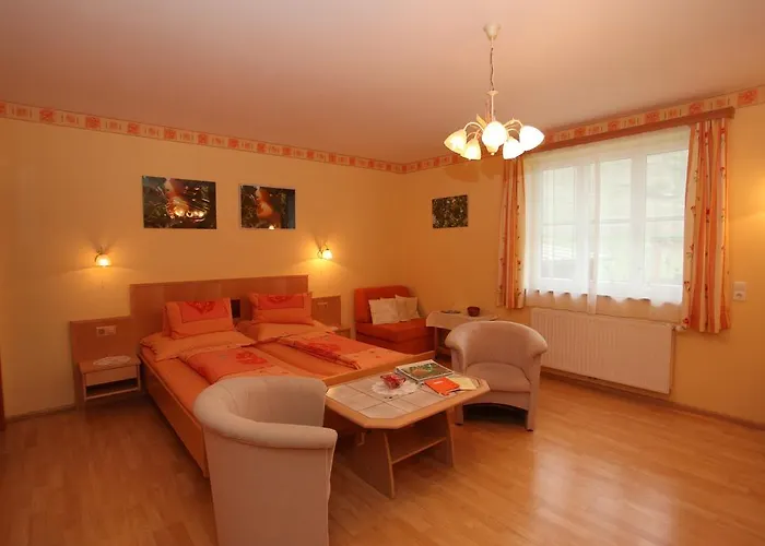 Gastehaus Weinbergblick 4*